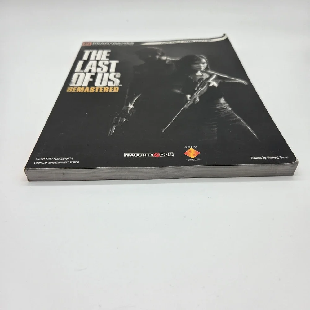 BradyGames The Last‎ of Us Remastered Strategy Guide PS4 Black Signature Series